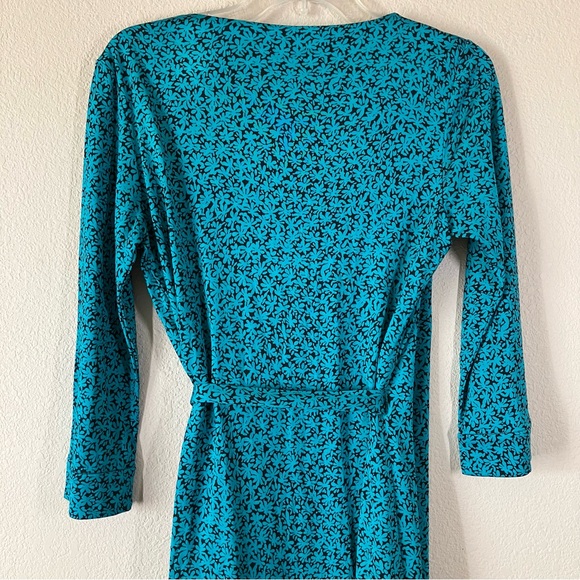 DIANE VON FURSTENBURG Classic Silk Wrap Dress Julian Two Teal Floral 12 - Picture 8 of 9